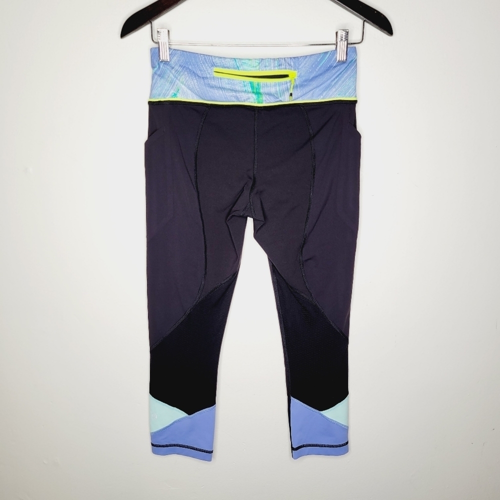 Lululemon Embody Crop 23" - Black / Clear Mint